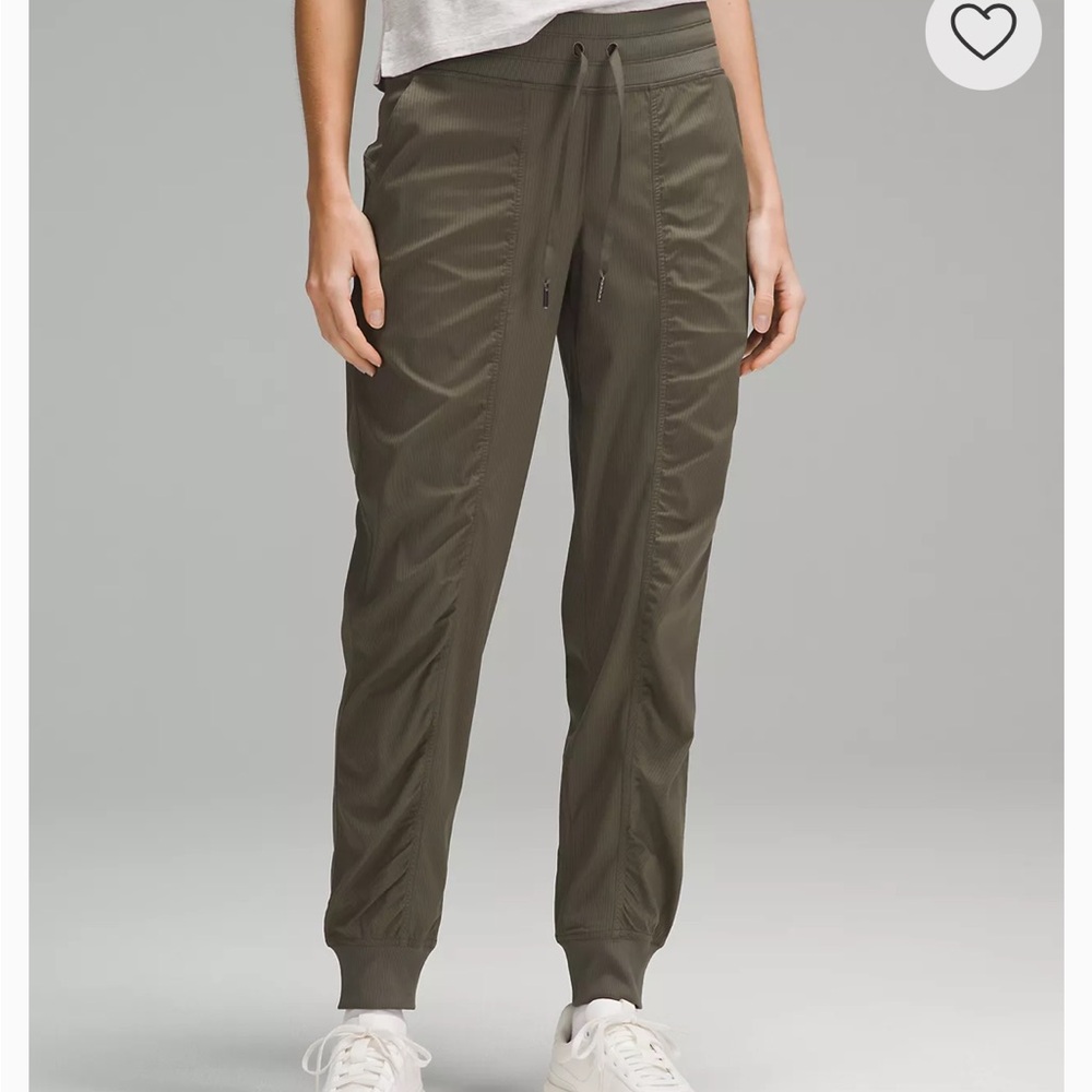 Lululemon Dance Studio Mid-Rise Jogger
Full Length